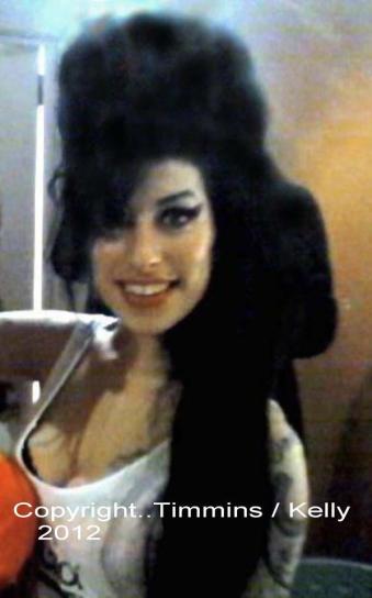 Another pic of Amy Winehouse. This one has never been seen before so enjoy the exclusive.. Oh I miss her brilliance xx