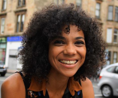 The gorgeous Flo who was minding her own business in Glasgow today when I took this pic. Flo is the singer with Gypsy Whispers